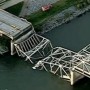 Se derrumba un puente en EE.UU y varios coches caen al agua